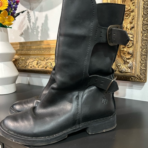 Stylish Black Leather Moto Boots! - Picture 11 of 11